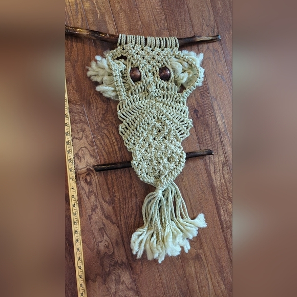 Vintage Macrame 70's Boho Owl Tapestry Wall Hanging 28' Hardwood Frame - Picture 6 of 8